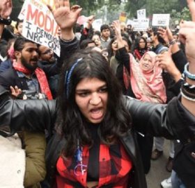 भारतमा देशव्यापी प्रदर्शन सुरु: एक हप्तामै यसरी हल्लियो मोदी सरकार