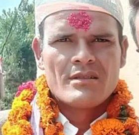 छतारामा २० मतले  नेकपाका वडा अध्यक्षमा मनराज बुढा बिजयी