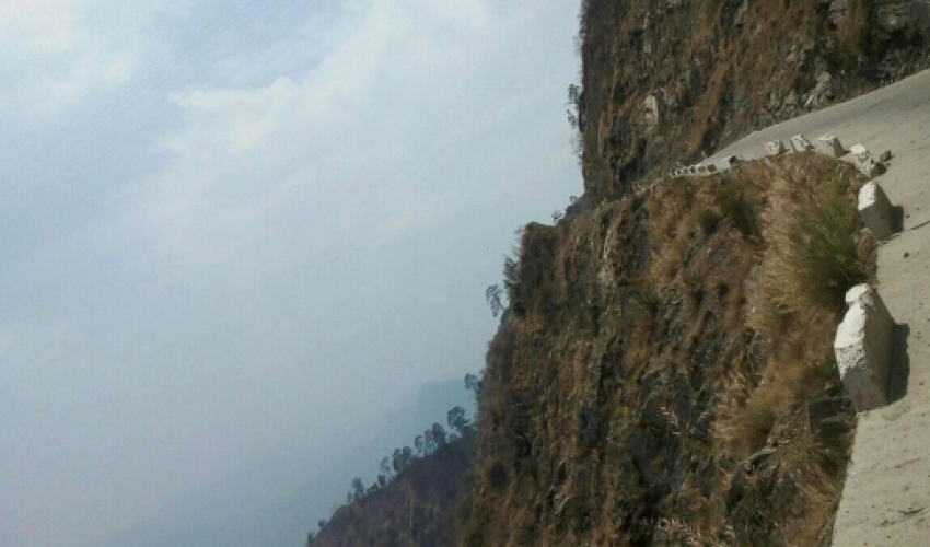 कैलालीको भासु भिरबाट खसेर घाईते भएकी किशोरीको मृत्यु