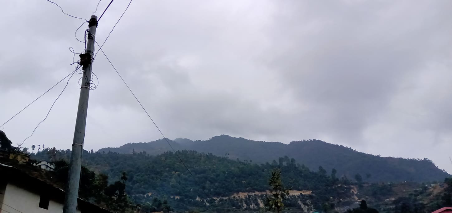 आज देशभर बदली, केही स्थानमा वर्षा र भारी हिमपात