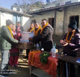 संस्थाद्धारा बालमन्दीर विद्यालयलाई एक कम्प्युटर र १ प्रिन्टर हस्तान्तरण 