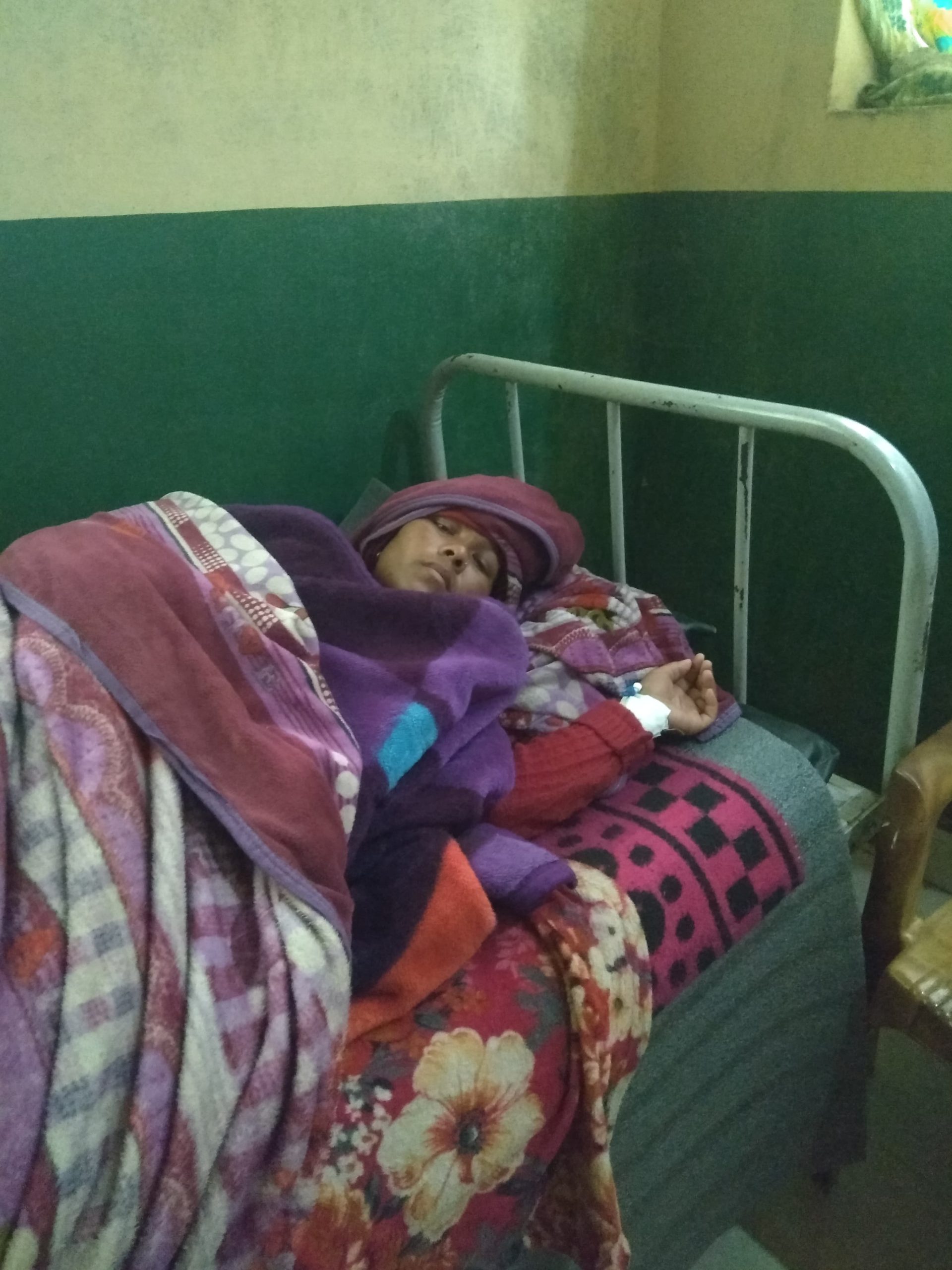 साप्पाटाकी सुत्केरी र नवजात शिशुको हेलिकेप्टर बाट उद्धार