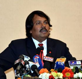 सिके राउतलाई राष्ट्रियसभामा लैजाँदै नेकपा