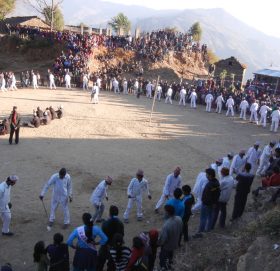 पाटि पिच्छे भुव पर्व, २१ बर्ष देखी राजनितिक द्धन्दमा गाँउ