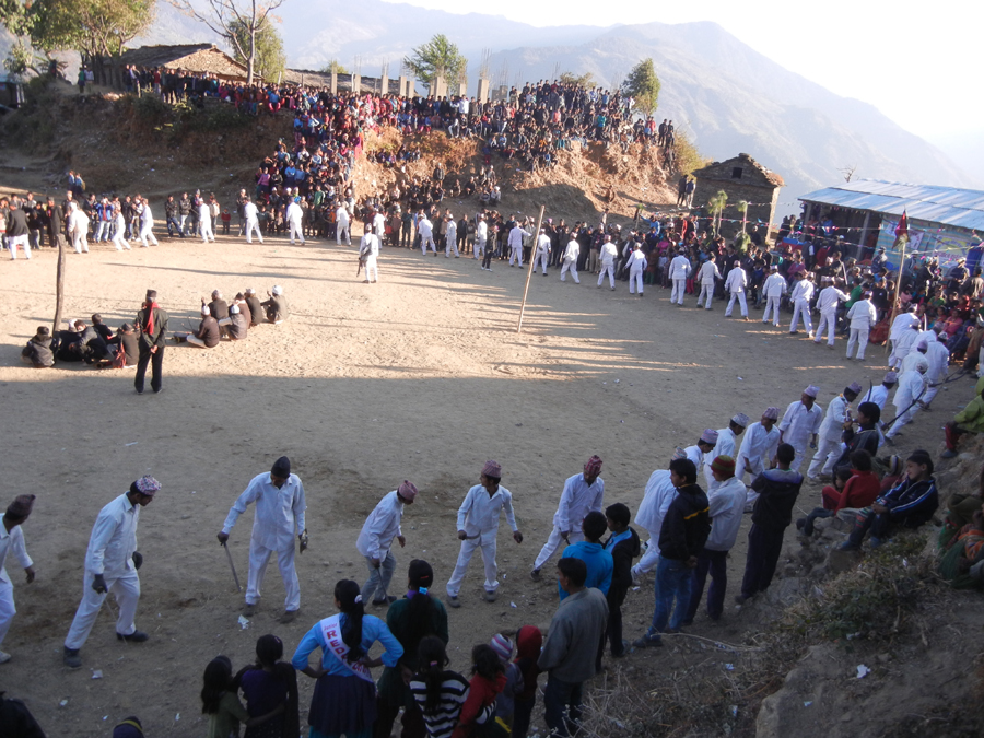 पाटि पिच्छे भुव पर्व, २१ बर्ष देखी राजनितिक द्धन्दमा गाँउ
