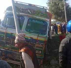 कैलालीमा ट्रकको ठक्करबाट पैदल यात्रीको मृत्यु