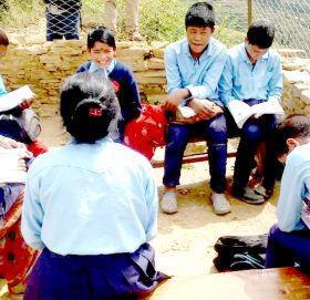 सिडिओलाई गृहको निर्देशन–  महिनावारी हुँदा कोठाबाहिरै किन पढाइयो, लिखित जवाफ पठाउनू