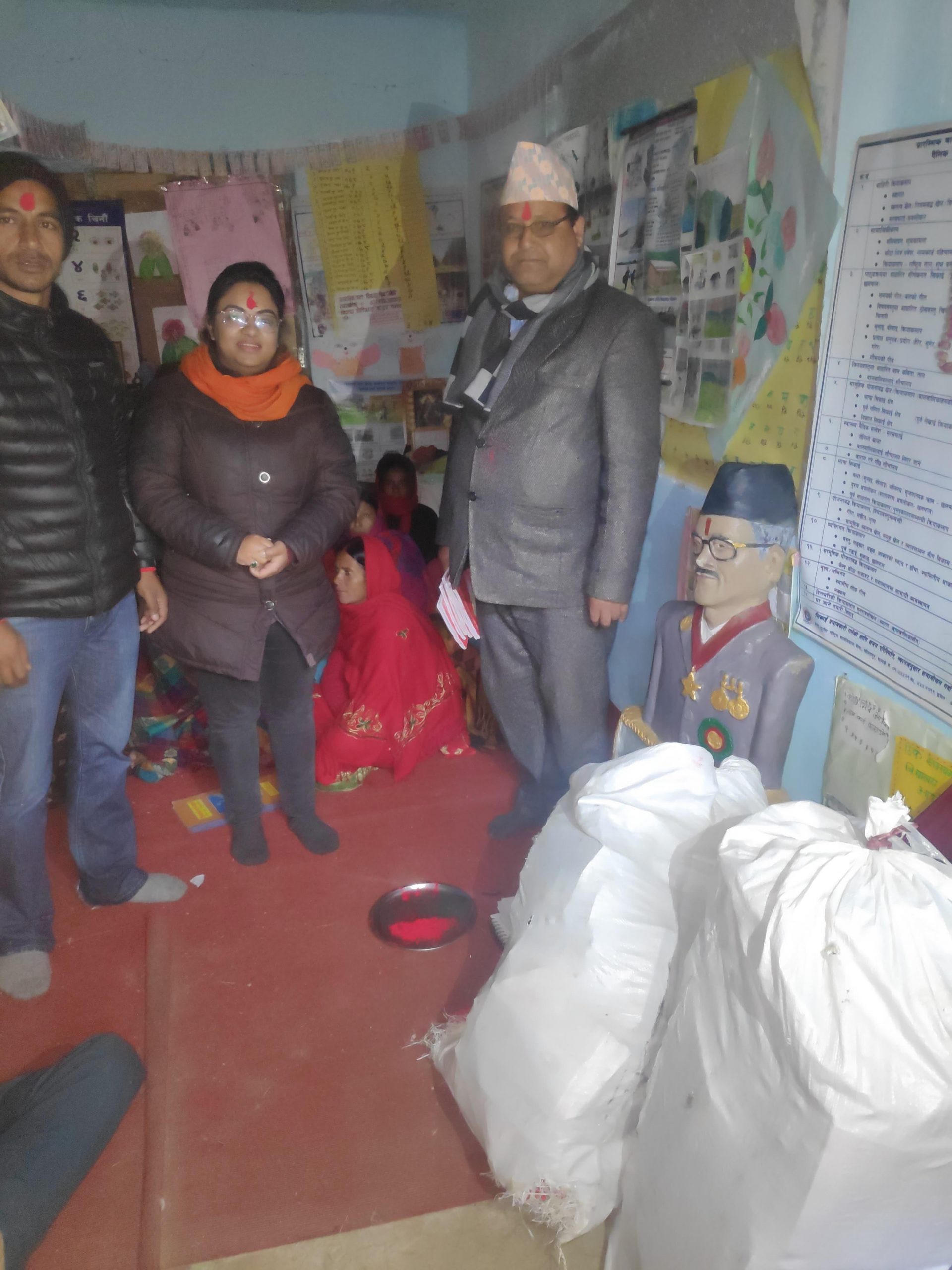 नर्सिङ्ग आधारभुत बिद्यालयमा पुस्तकालय स्थापना