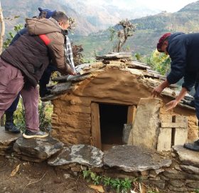 अछाममा २ हजार ३ सय छाउ गोठ भत्काईए