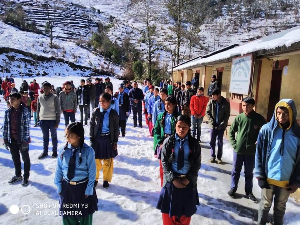 हिउँ माथी परिक्षा संचालन अम्लीस माबिमा (फाेटाे फिचर)