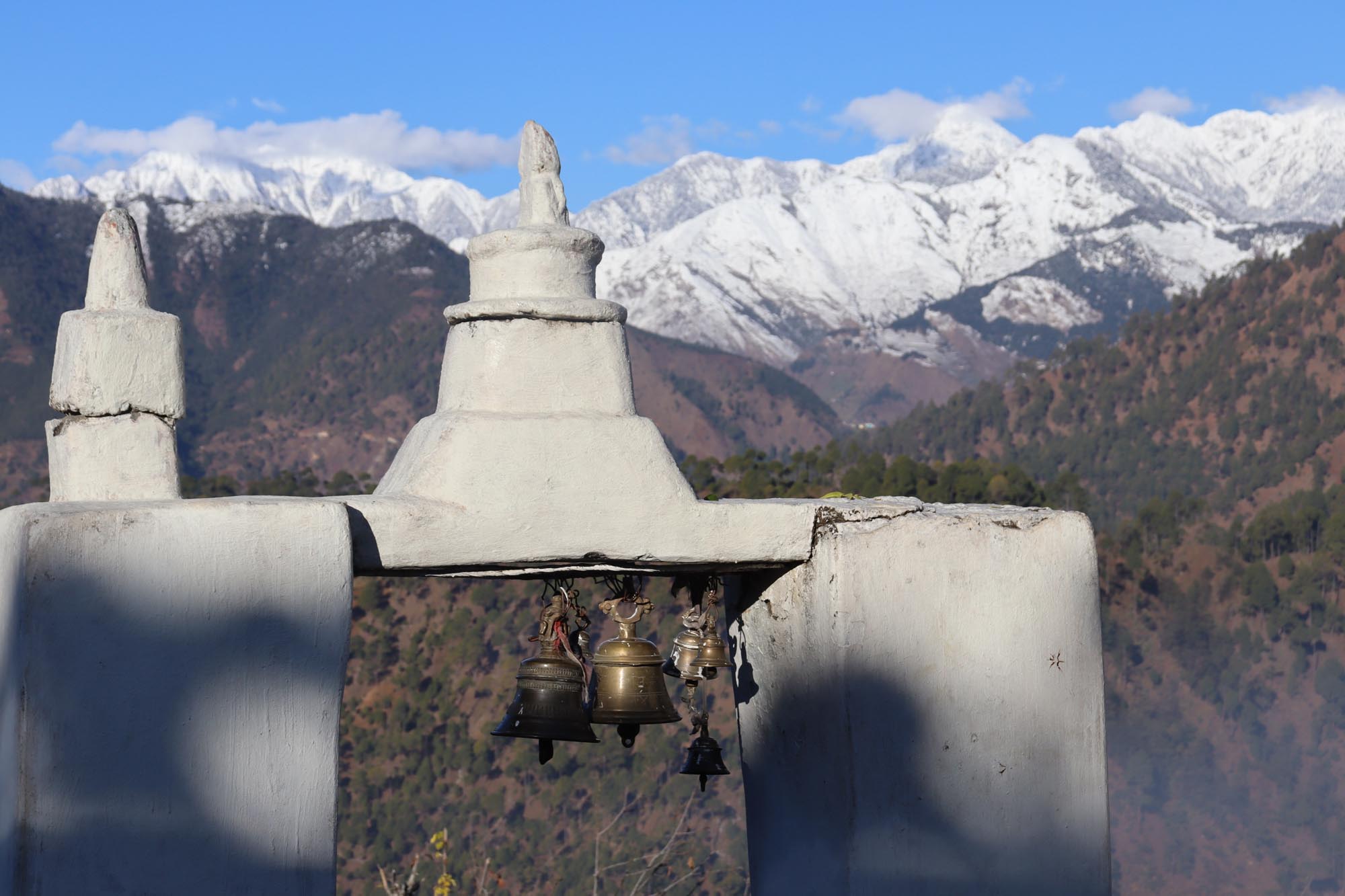 मार्तडी बजार बाट देखिएका सुन्दर हिमाल (फाेटाे फिचर)