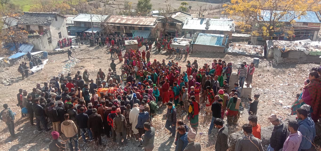 जिप दुर्घटना बाट मृत्यु भएकाकाे चार दिन पछि मात्र पोष्टमार्टम