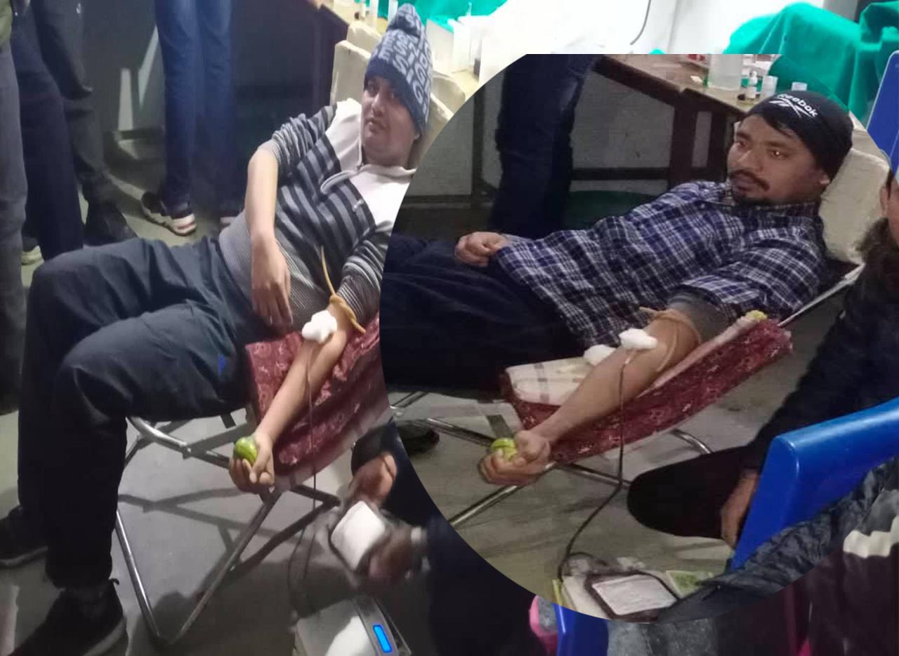 बाजुरामा चिकित्सक उपचार मात्र गर्दैनन्, आफै रगत दिएर बिरामी बचाँउछन्
