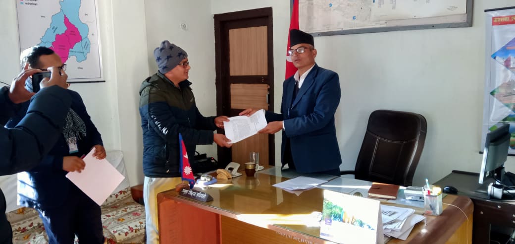 नागरिक समाज बाजुराले बुझायो प्रशासनमा ८ बुदे ज्ञापन पत्र