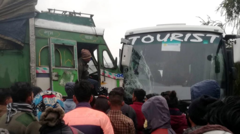 न यात्रुलाई डर छ, न चालक जिम्मेवार