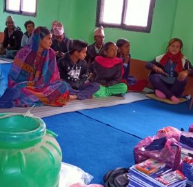 परम्परागत पेशाको प्रर्वद्धन गर्न औजार र सामाग्री बितरण