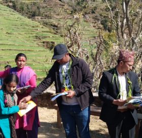 दुधिर निमाबिलाई शैक्षिक सामाग्री र खेलकुद सामाग्री सहयोग