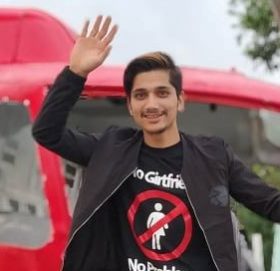 प्रकाश थापा (गजल) देश लाई केक नै बनाएर काट्न थाले