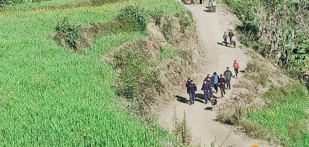 वडाध्यक्षको हत्यारा खोज्न तालिमप्राप्त कुकुरसहित प्रहरी घटनास्थलमा