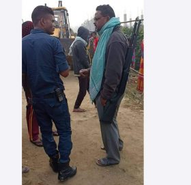 जब जमिनदार बन्दुक बोकेर सुकुमवासी बस्ती हटाउन पुगे