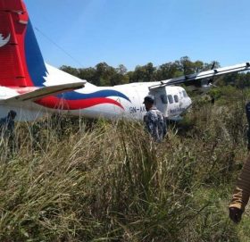 कोरोना परीक्षणको नमुना लिन नेपालगञ्ज गएको जहाज दुर्घटनामा, सबै सकुशल