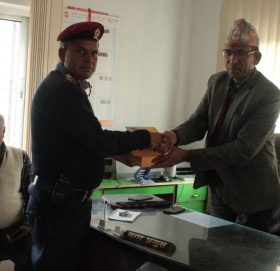 जढ्यालाई चेक गर्न यन्त्र हस्तान्त्रण