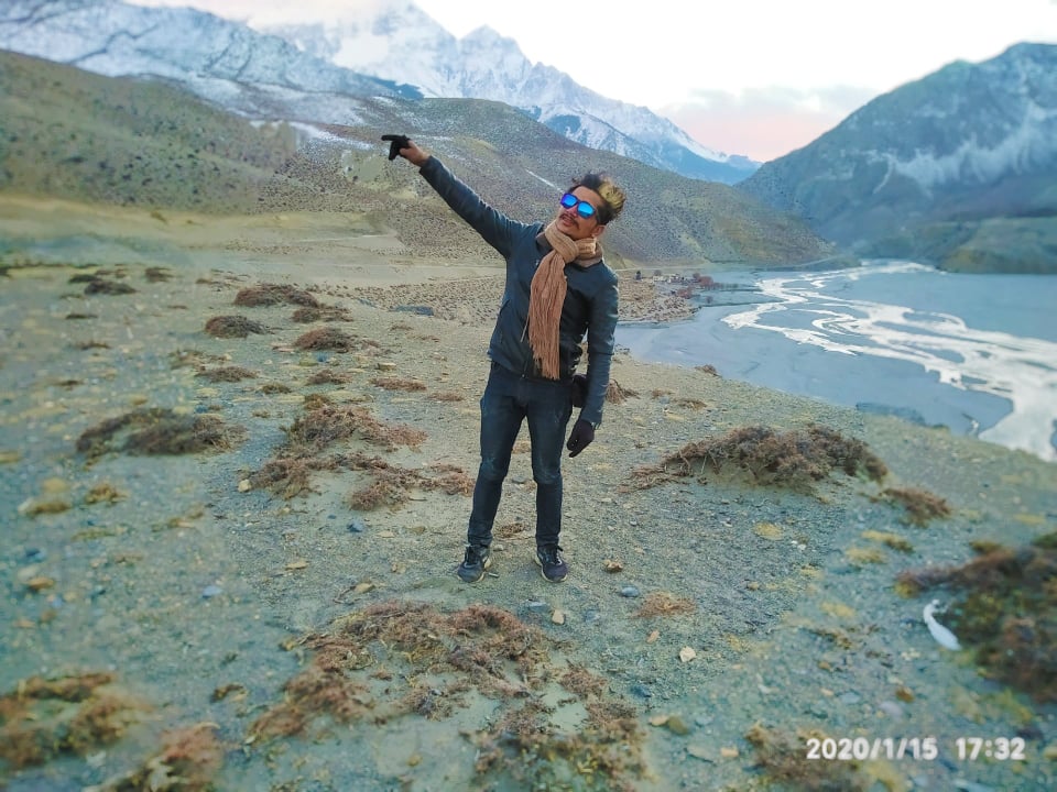 बाजुरामा आयौ भने गजल प्रकाश थापा