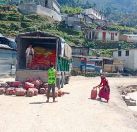 उनकाे दैनिकी  लकडाउनले पनि बदलेन ( फाेटाे फिचर )