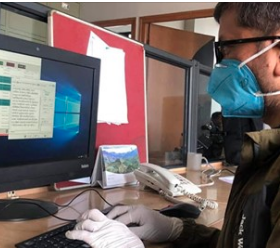 कोरोना महामारीमा नेपाली मिडिया: प्रिन्ट संस्करण बन्द, रेडियो समाचार घरबाटै