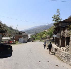 लकडाउनकाे सर्मथनमा बजारबासी, सुनसान मार्तडी