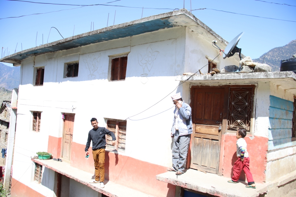 बाजुराका कलाकार राजेश पायलले गरे १ महिनाको घरभाडा छुट