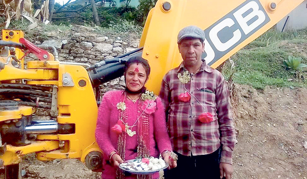 सुदूरपश्चिमकी पहिलो डोजर महिला चालक भट्ट बनिन्