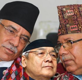 प्रचण्ड निवासमा नेपाल र गौतमबीच छलफल