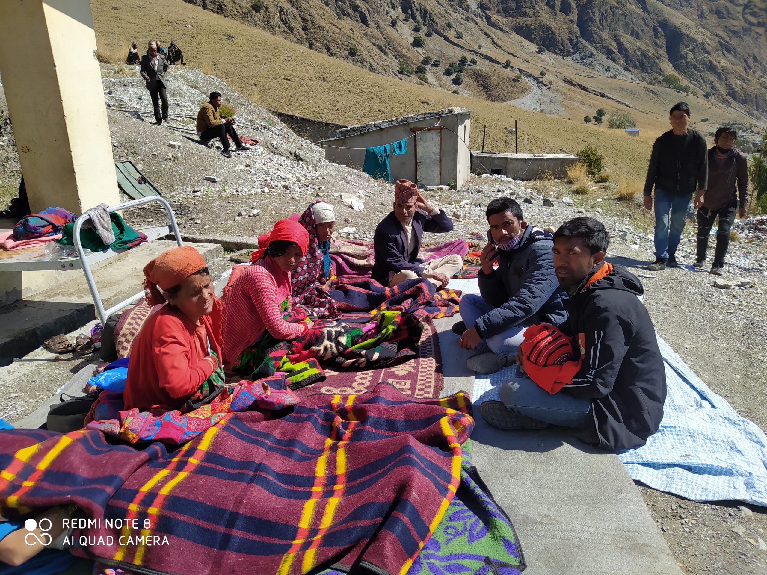 दुर्गमका महिला खुलेर स्थायि बन्ध्याकरण गर्दै