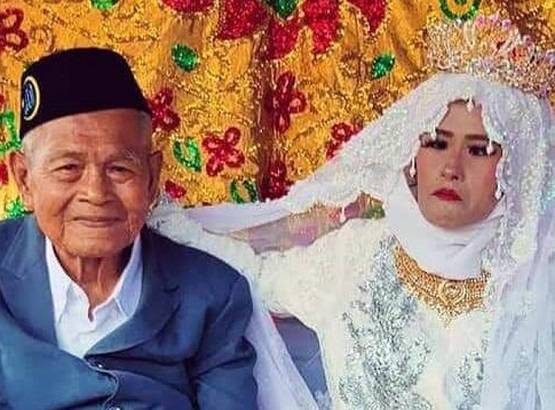 १०३ वर्षका बृद्धको विवाह ६६ वर्षिय महिलासंग