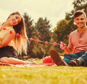 पहिलो पटक डेटिङ जाँदै हुनुहुन्छ ? यी कुरामा ध्यान दिनुस्