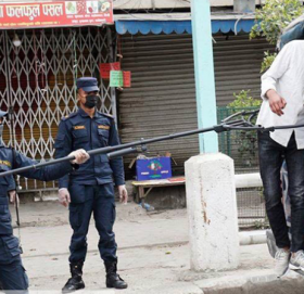 लकडाउन उल्लंघन गरेको आरोपमा शनिबार बिहानै १३९ जना पक्राउ