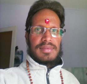 लघुकथा ( आदर्शवादी युवा )