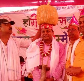 मुख्यमन्त्री राउतलाई ‘महामूर्ख’को उपाधि