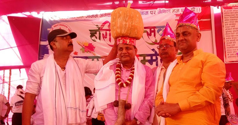 मुख्यमन्त्री राउतलाई ‘महामूर्ख’को उपाधि