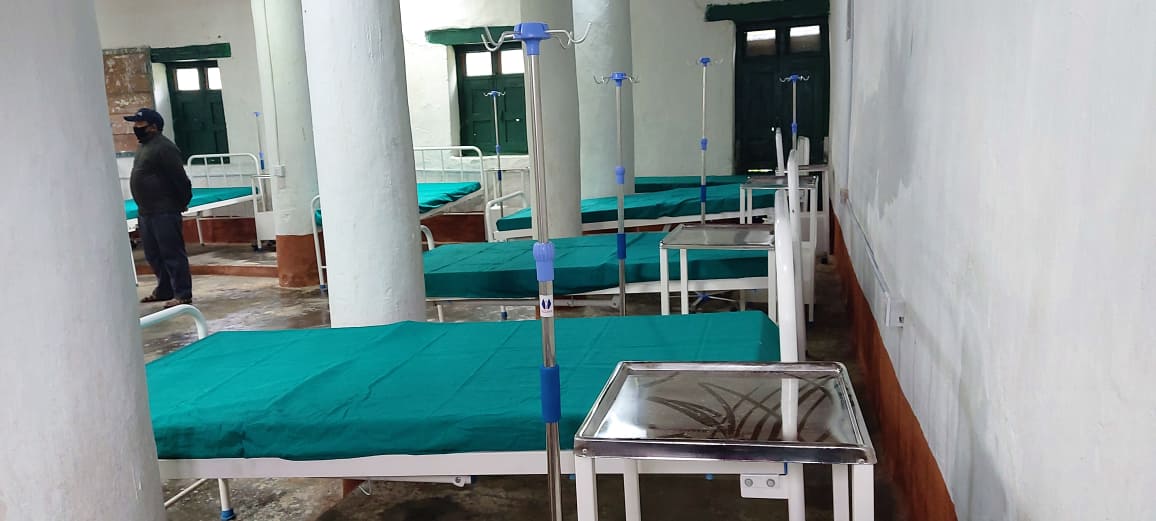 अछाममा करिब ४ हजार जना भित्रिए, ६४ मात्रै क्वारेन्टाइनमा