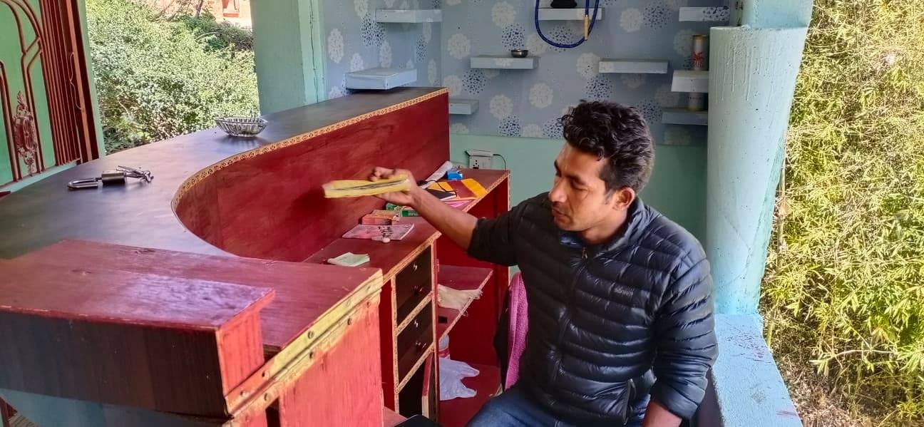 राजनितिक सँगै व्यवसायमा चम्कदै बिद्यार्थी नेता बिरेन्द्र गिरी