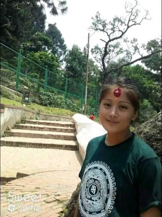 भेट, हुनै दिन्न भन्छ कोरोनाले मुक्तक