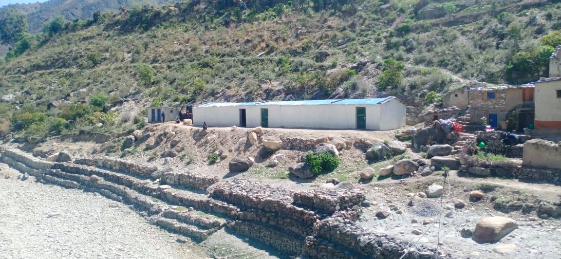 बाजुरा जिल्लाका स्थानिय तहले स्थापना गरेका क्वारेन्टाईन मापदण्ड अनुसार छैनन् ।