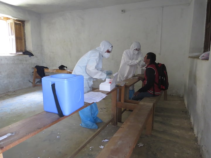 बाजुरामा हेलिकप्टबाट १ सय ४५ जनाको स्वाब संकलन