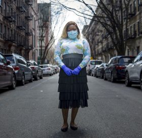 कोरोना भाइरसबाट निको भएकी युवती भन्छिन् “मेरो रगतले रहस्य पत्ता लगाउनेछ”