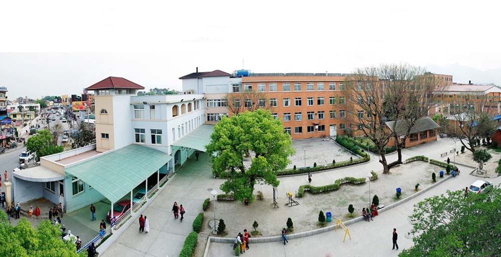 काेराेना आशंकामा बेलायतबाट आएका तीन जना पाटनअस्पताल भर्ना