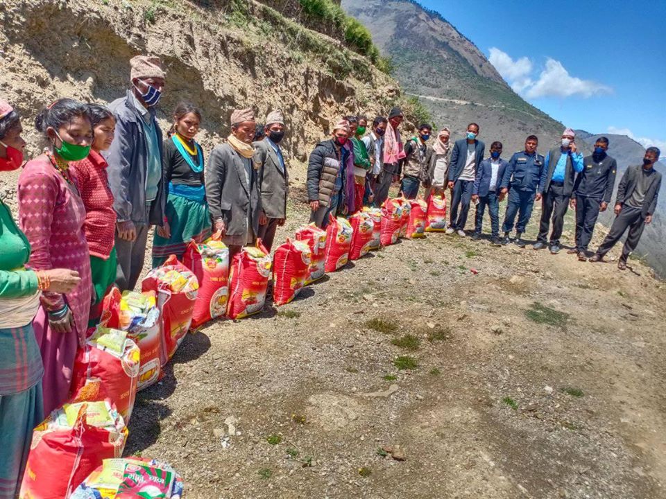 जगन्नाथ गाँउपालिकाले ढुवानी सहुलियतमा घर सम्म खाद्यन्न पुर्याउने