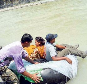 आफ्नै देश बिरानो भएपछि