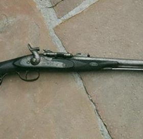 श्रीमानले गोली हानी श्रीमतीको हत्या